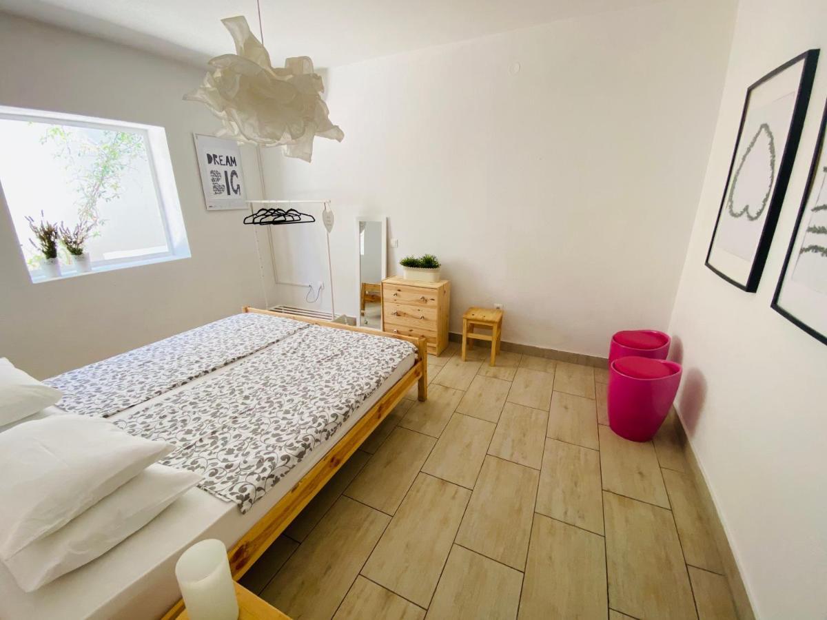 Guesthouse Dvoshko 赫瓦尔 外观 照片