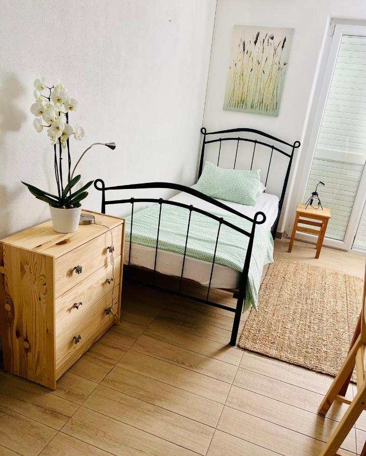Guesthouse Dvoshko 赫瓦尔 外观 照片